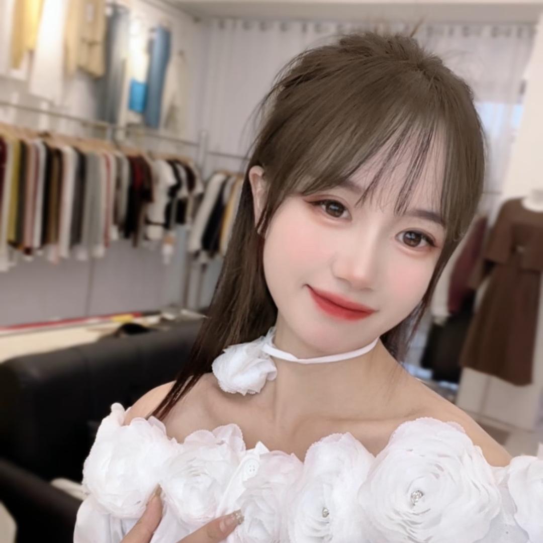 胡桥.崔家女装店