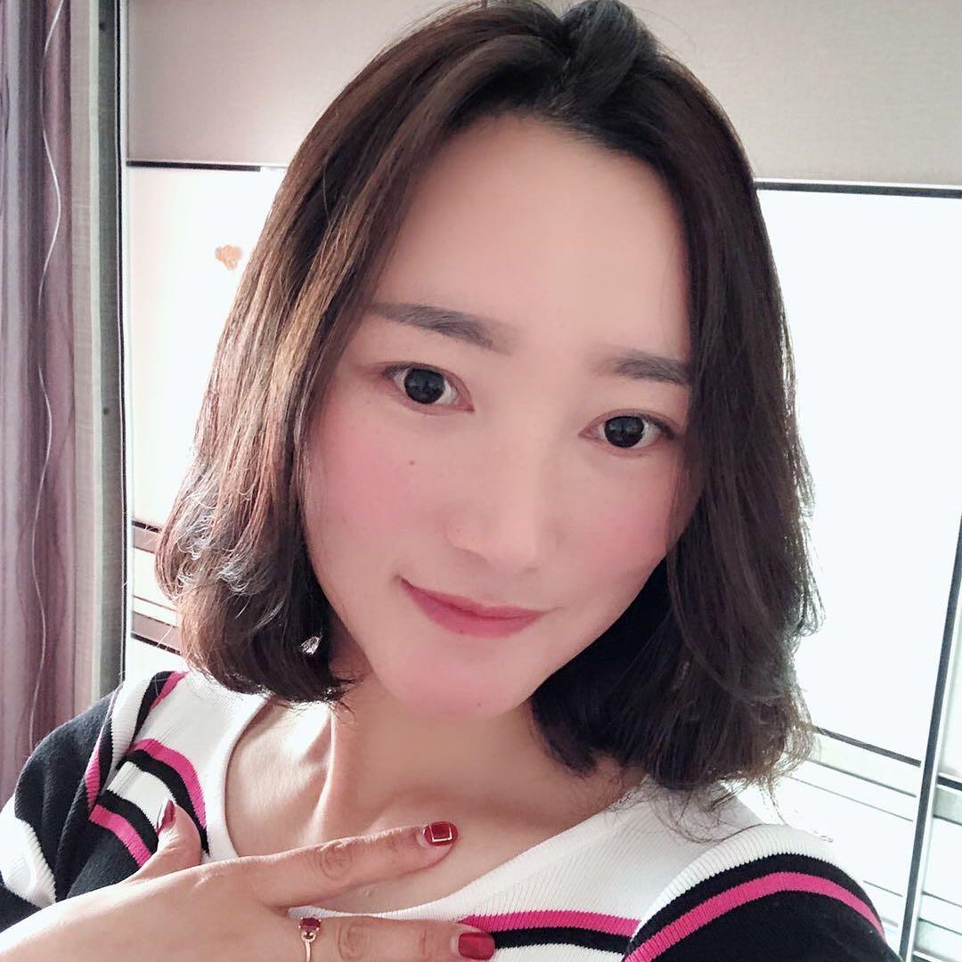 草莓小姐姐