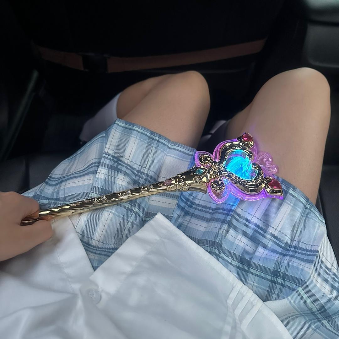 在峡谷偷吃对面血包被对面五人追八条街暴打