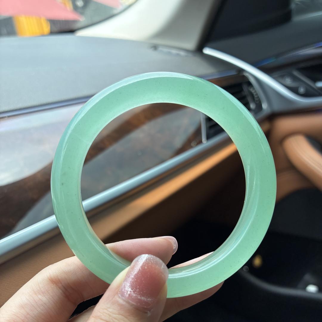 合一珠宝玉镯甄选