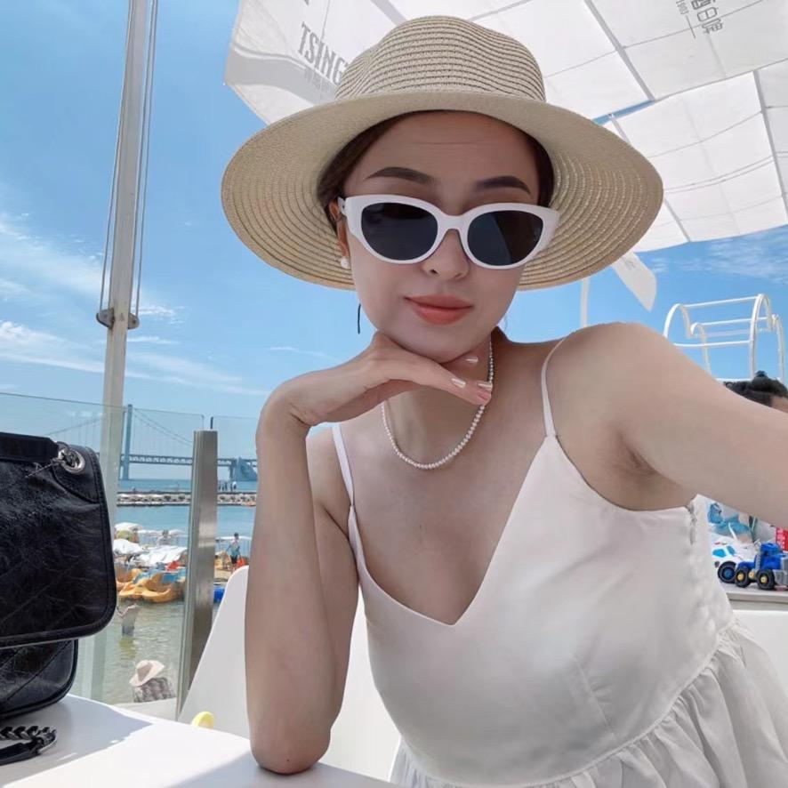 李李•