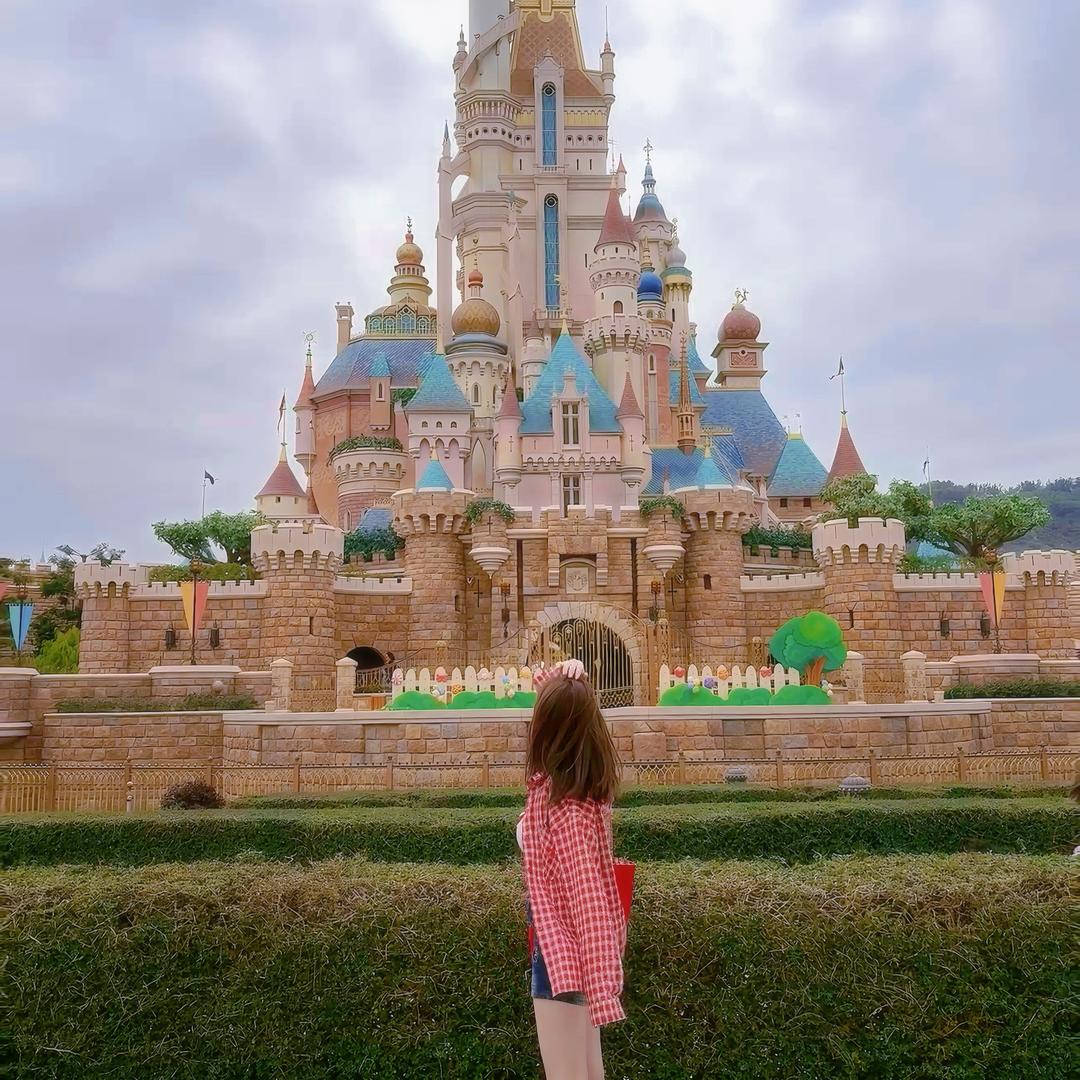 亦朵美甲美睫工作室