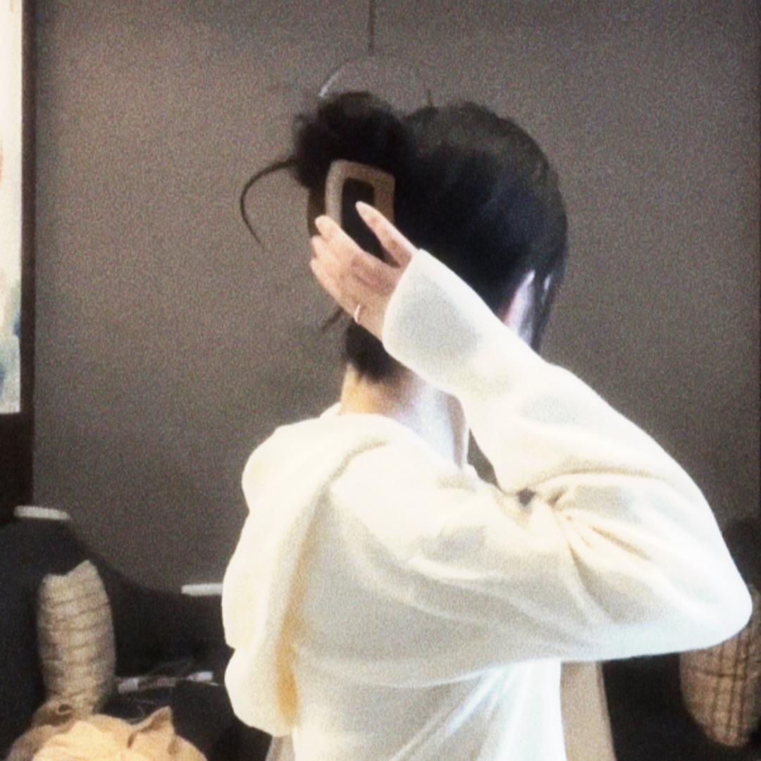 卫卫