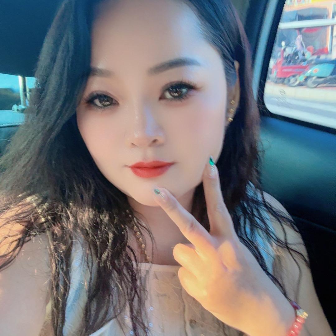 不坚强，脆弱给谁看！