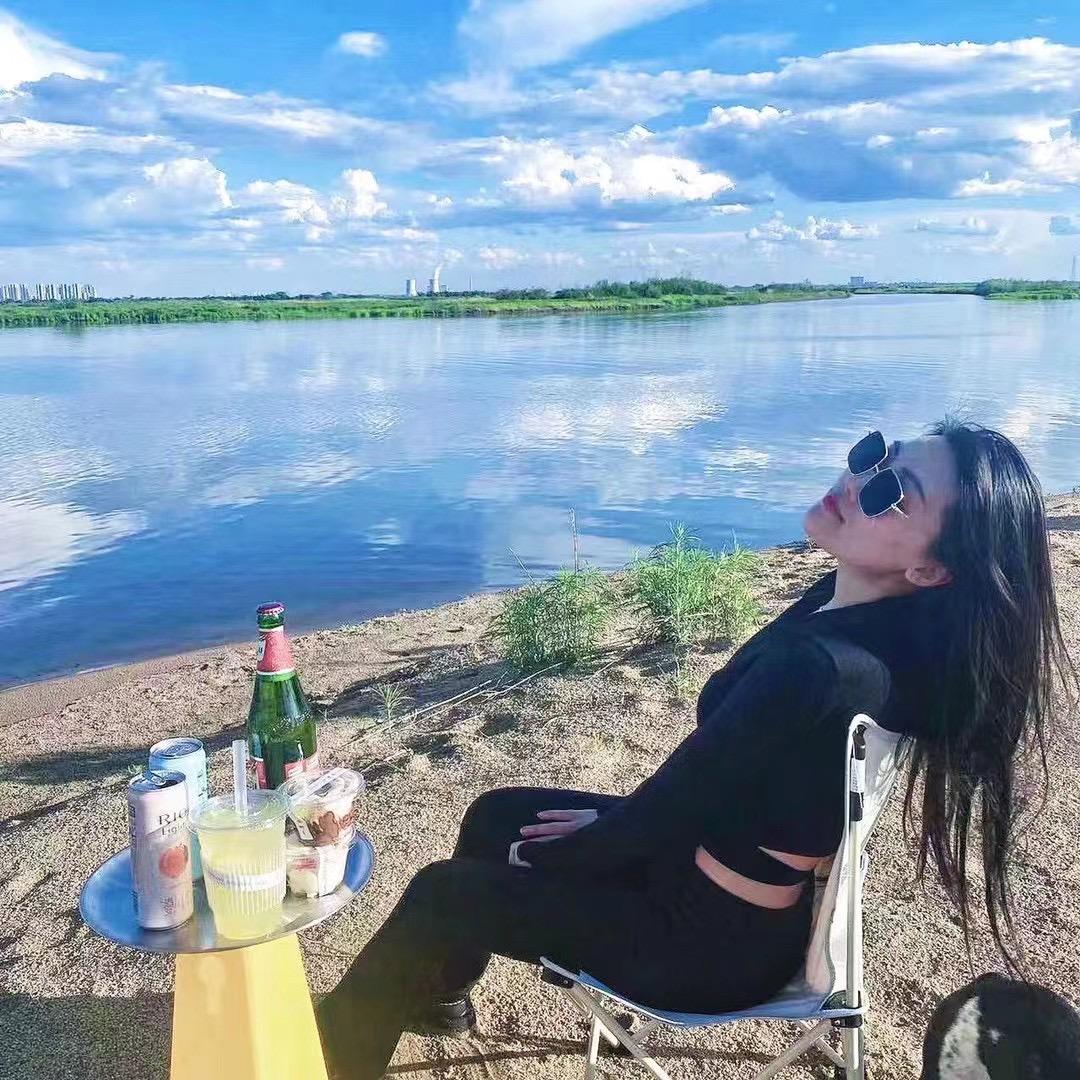 图图图爱喝酒