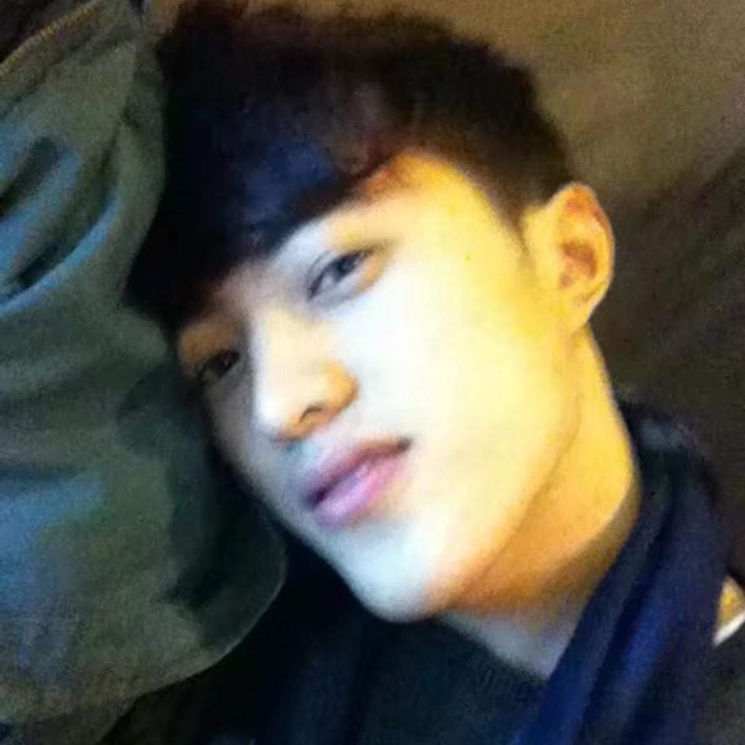 爱丽格皮具服饰