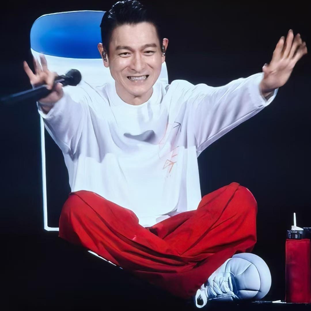 Andy暗里着迷