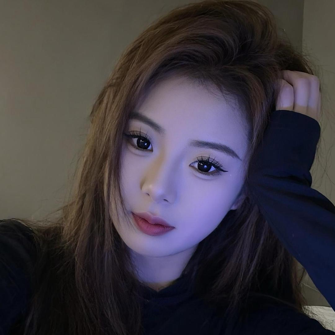 -昕子.