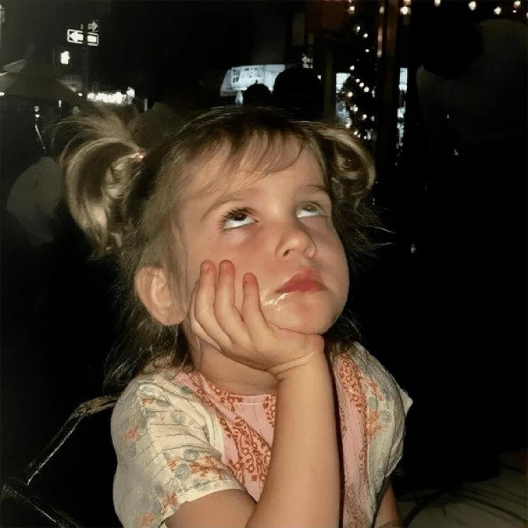 一只臭美的小羊