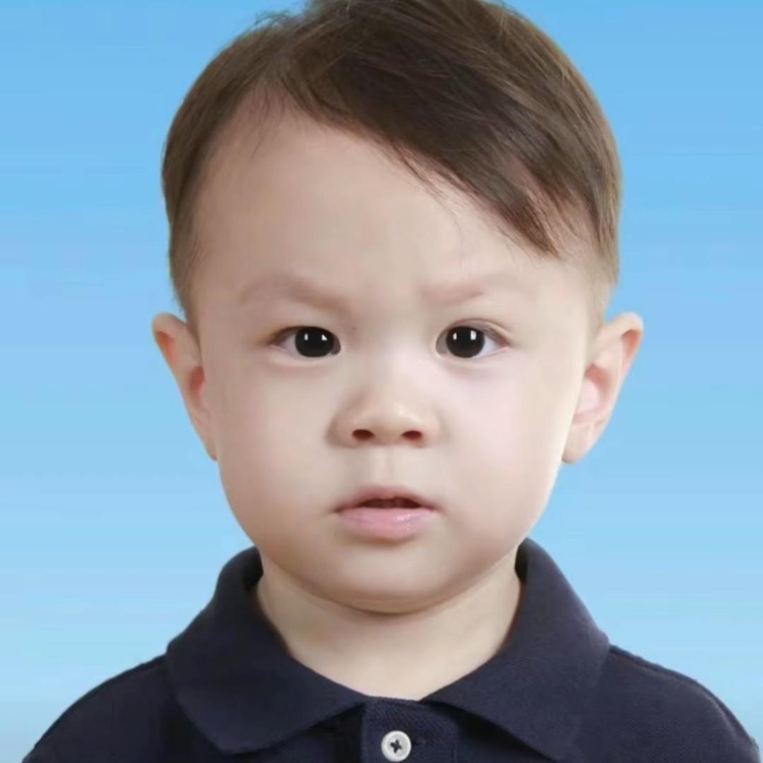 鑜