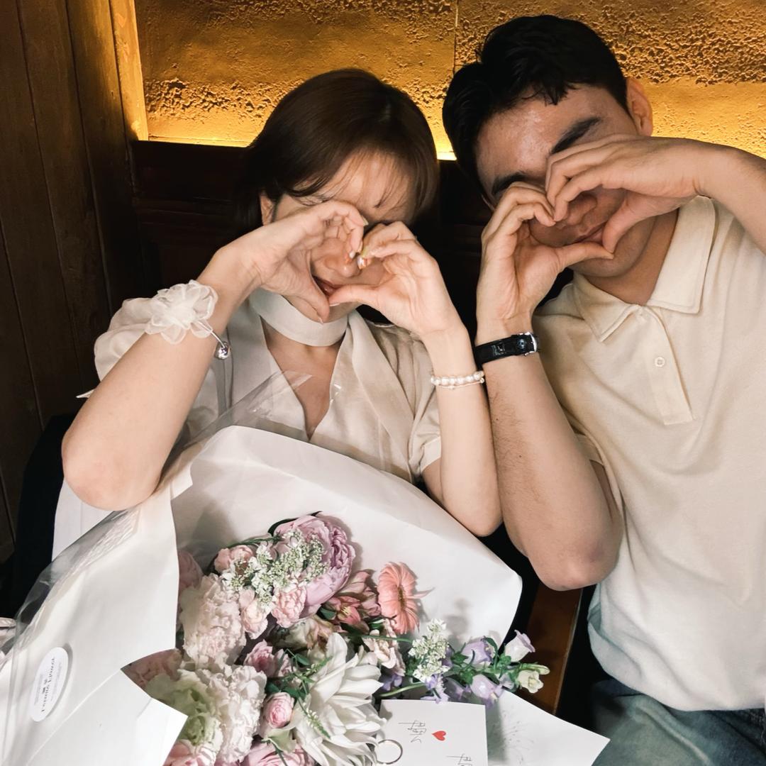 MOONGATE月洞门女装实体店