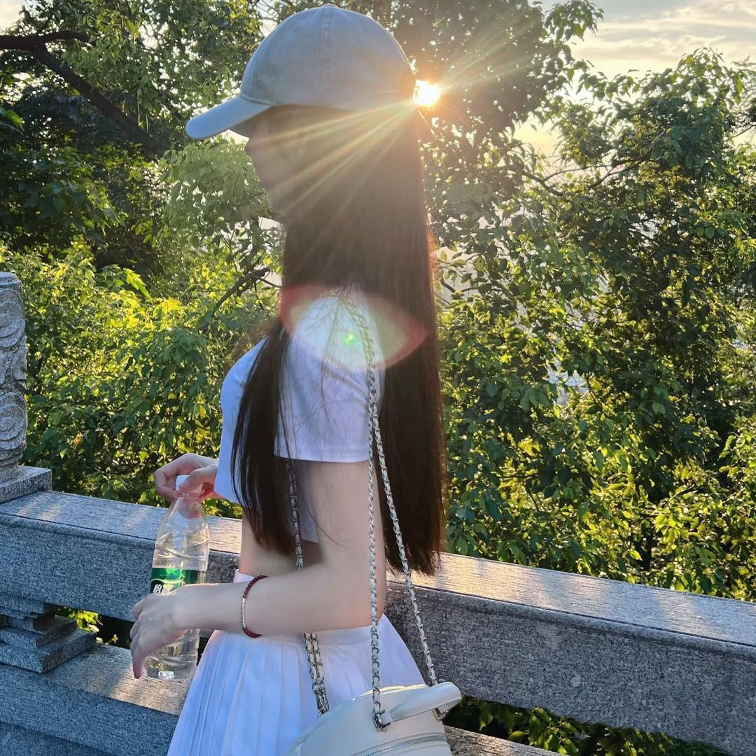 小豆苗Chloe