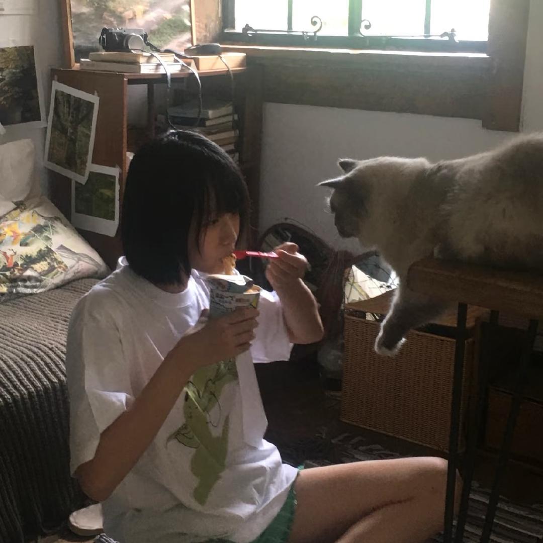 小桃桃桃桃-
