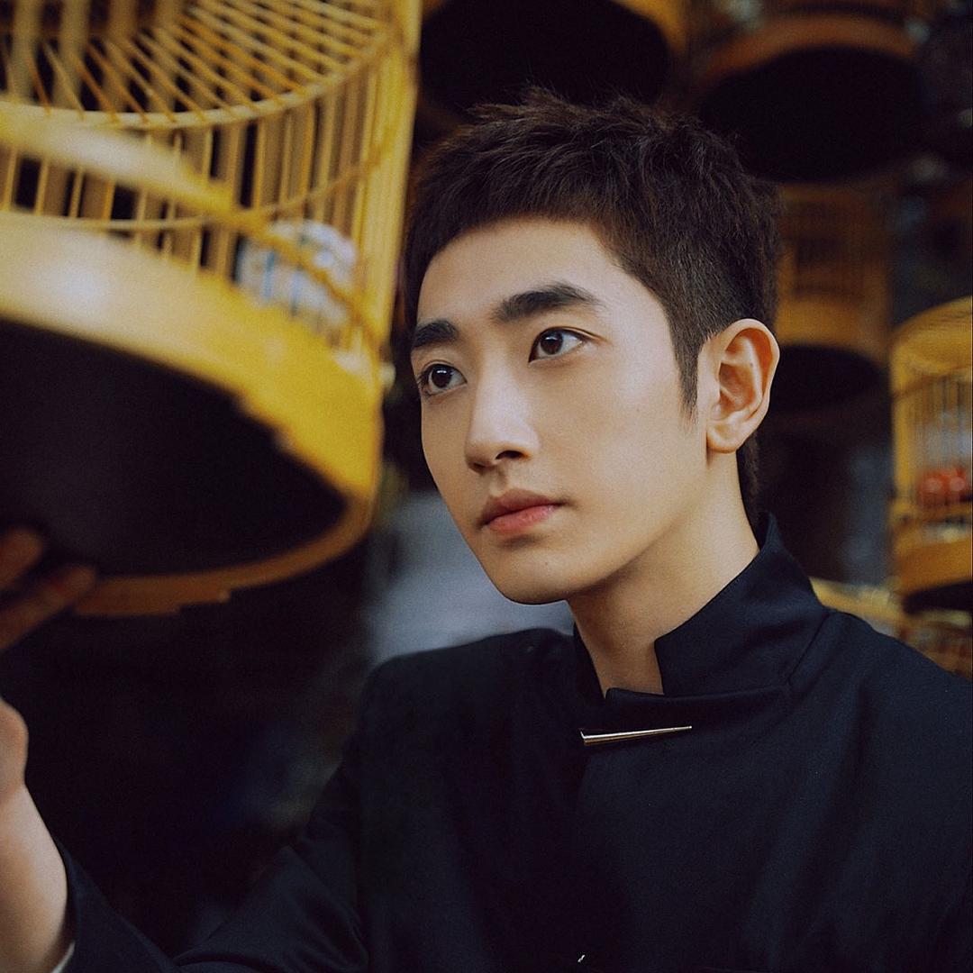 杨昊铭