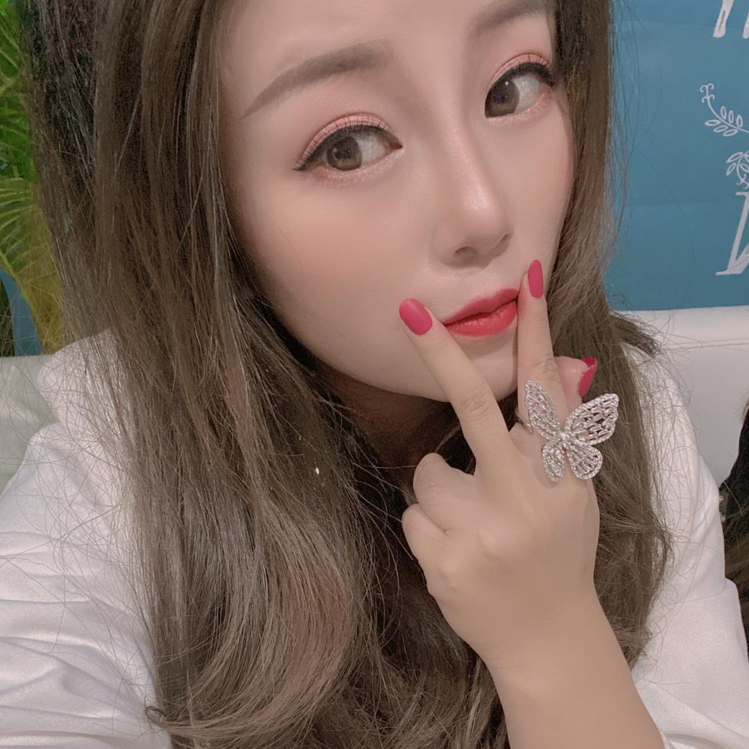 成亿满满的阿环