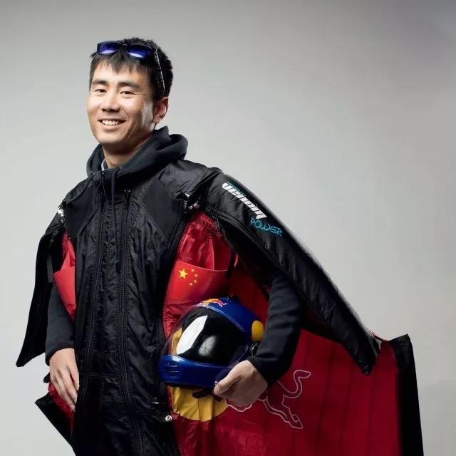 翼装飞行-张树鹏@抖音