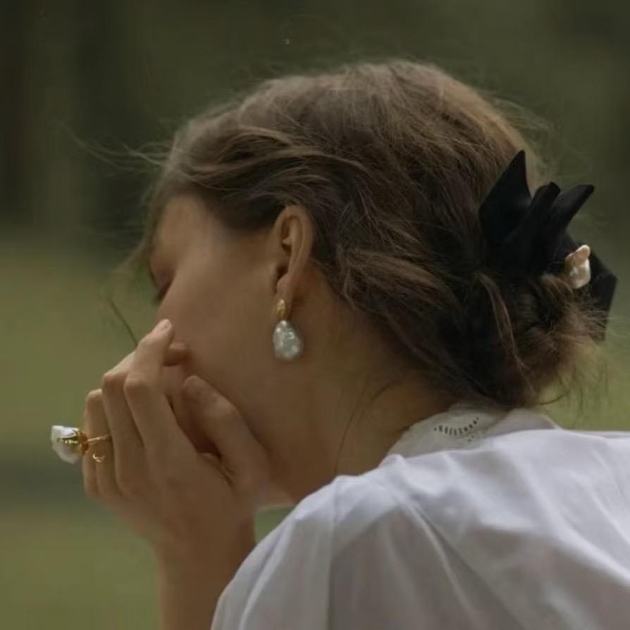 耳朵上的糖果盒🍬