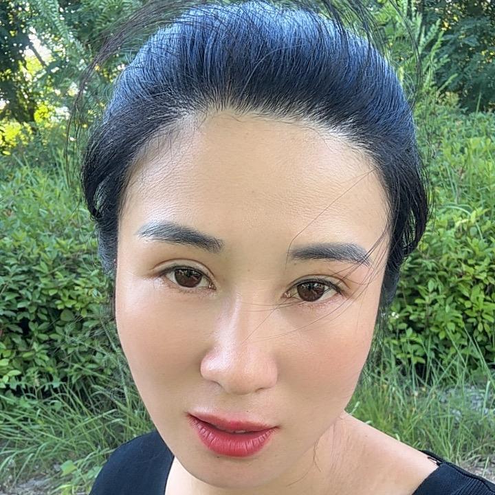 月姐单亲妈妈(带三个儿子)