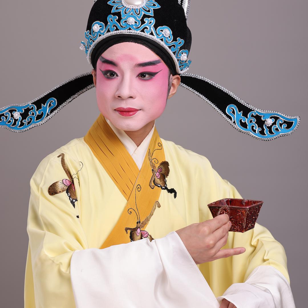 丁清平（花鼓戏演员）