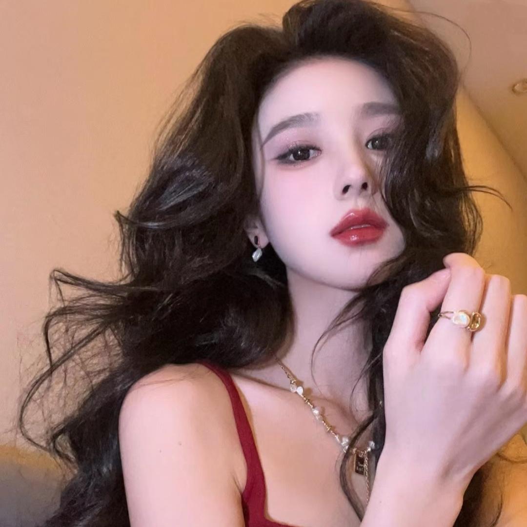 方脸小徐爱穿搭