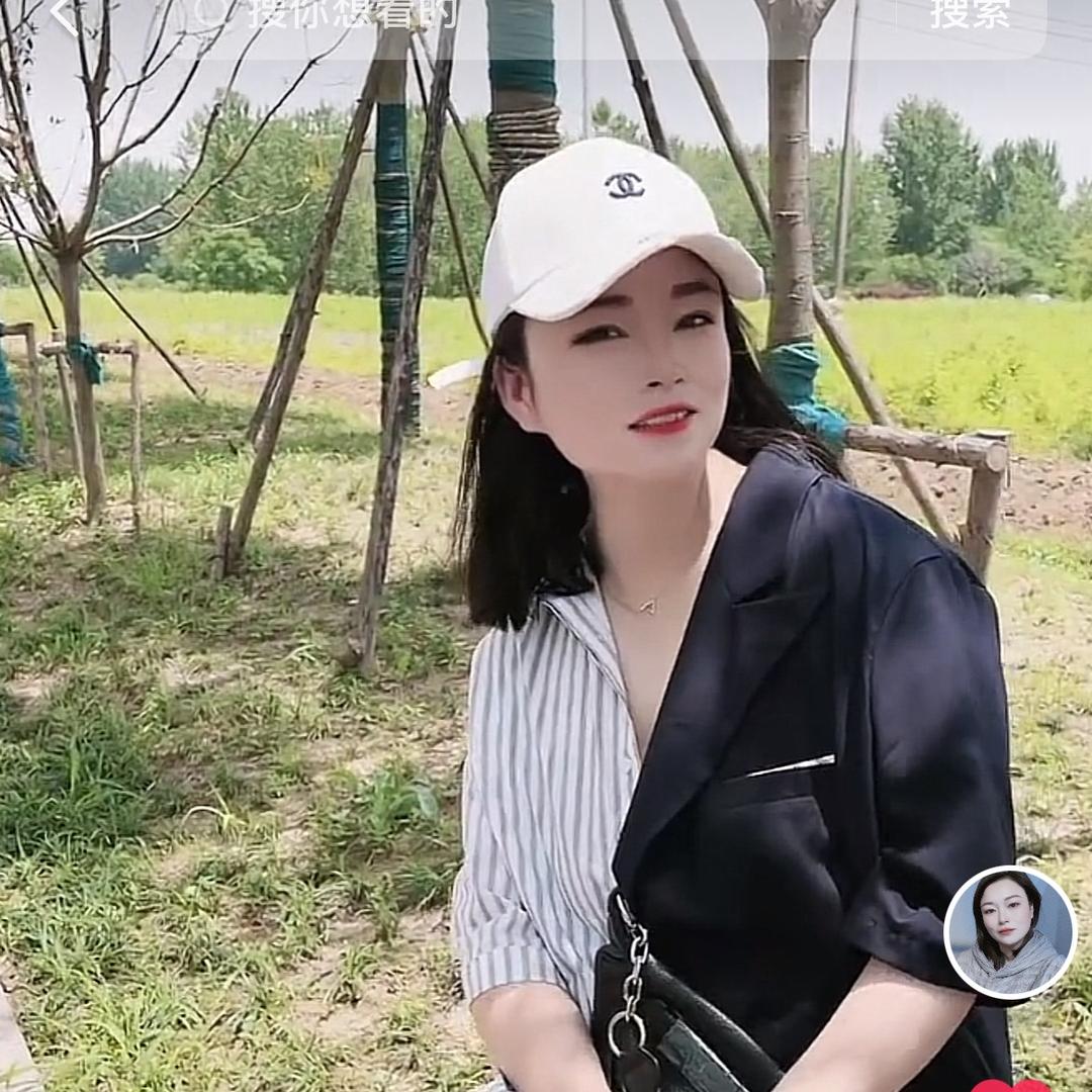 古镇老街欧韩馆精品女装