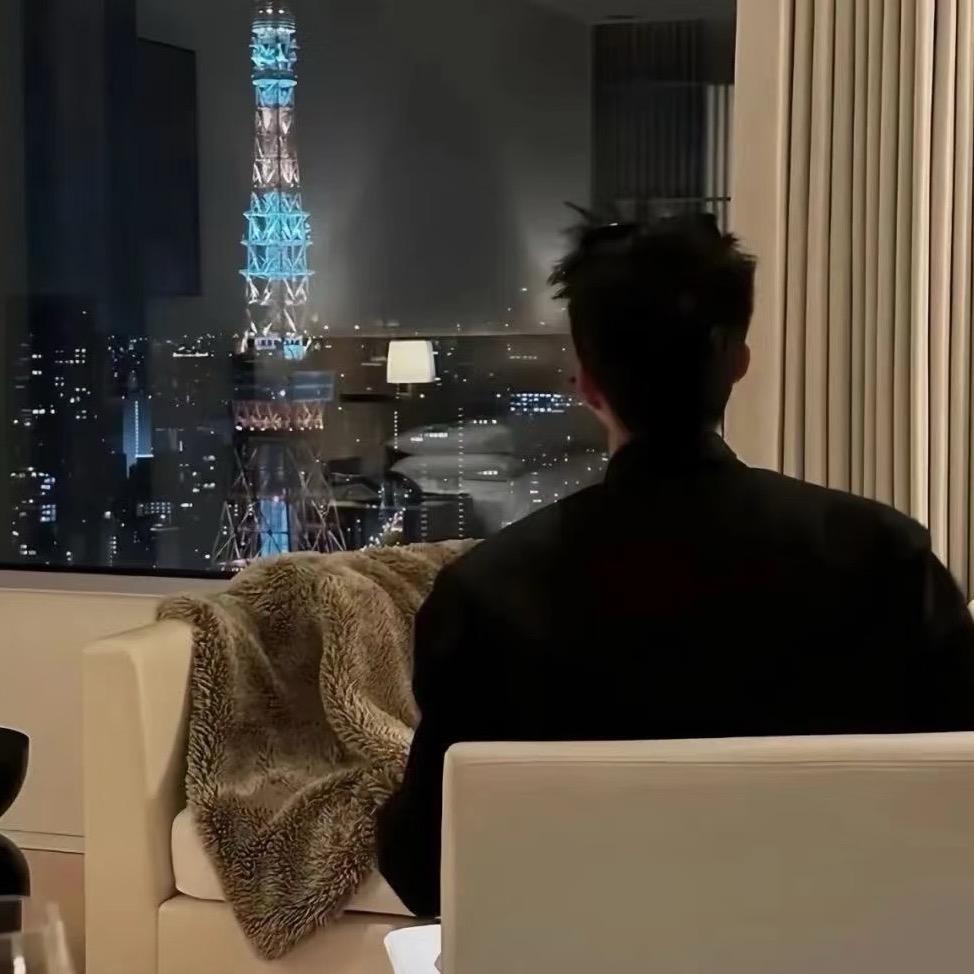 A星际酒吧 南希