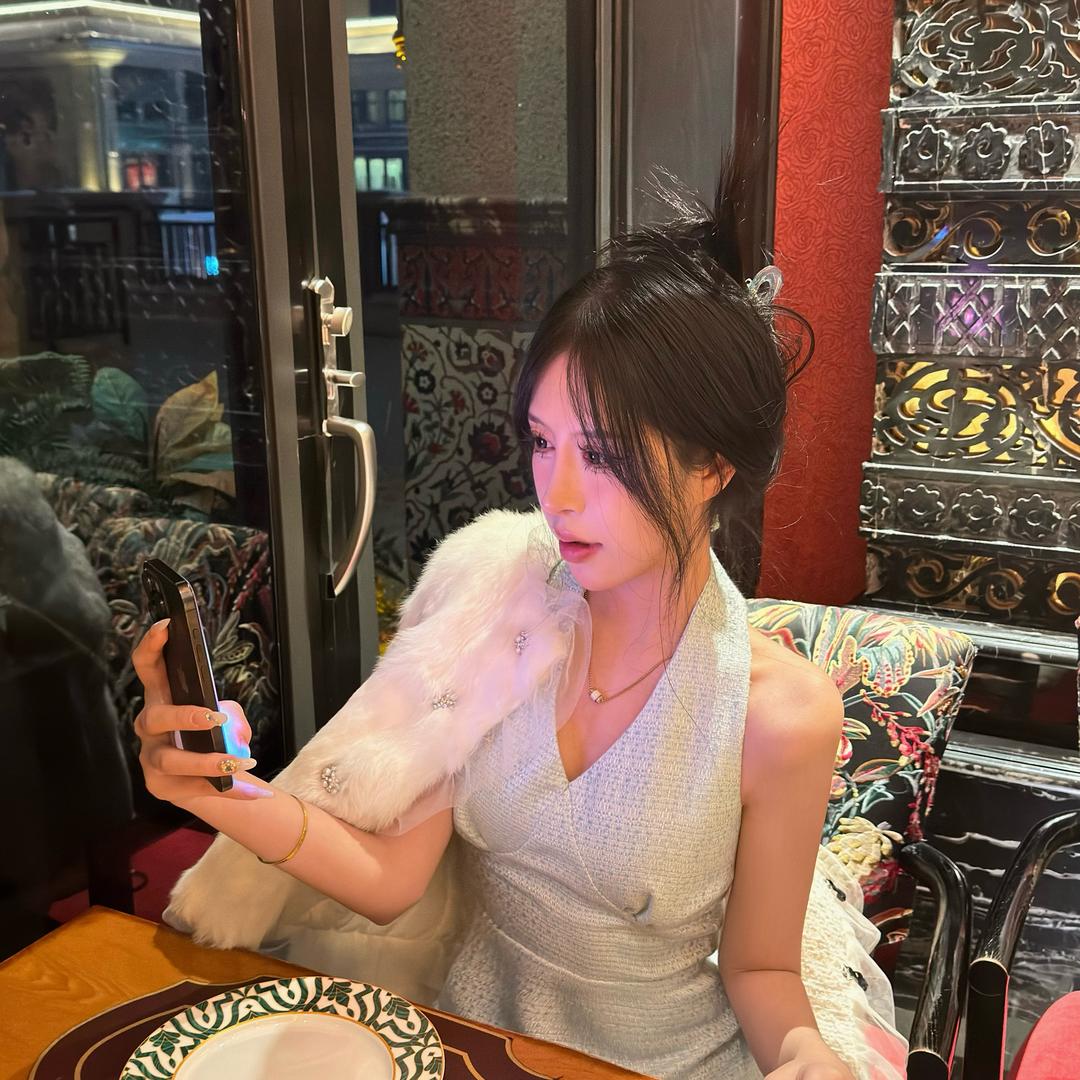 卖女孩的小火柴～