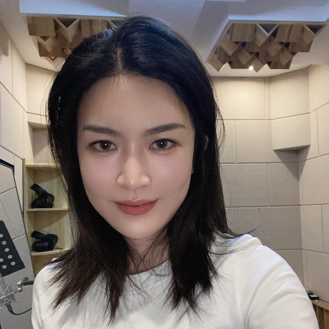 画画的白芷