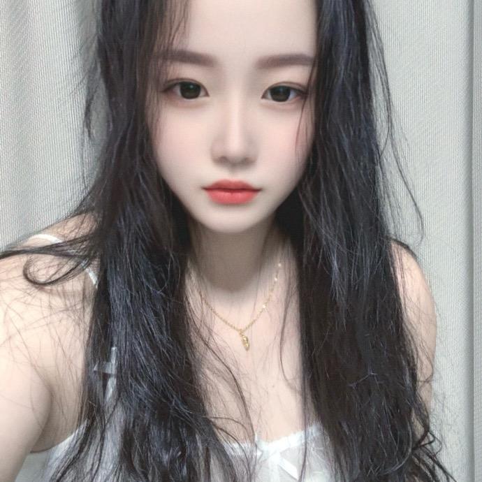 小酒窝💃经营小店《西部鲜炒大盘鸡》🍃