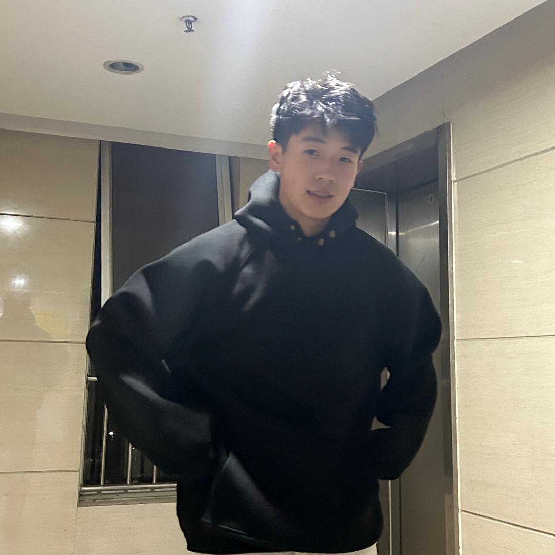 李成毅
