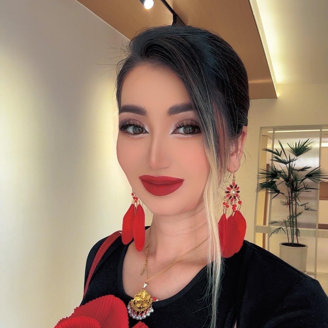 太阳美女装，小号