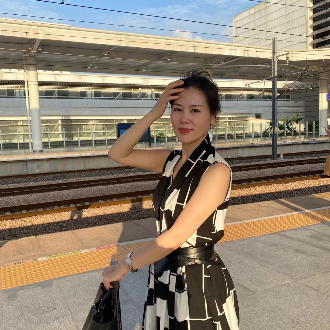 苏苏韩比深