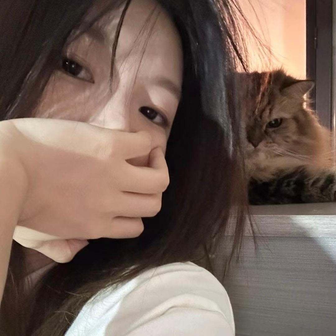 纯情性感母蟑螂