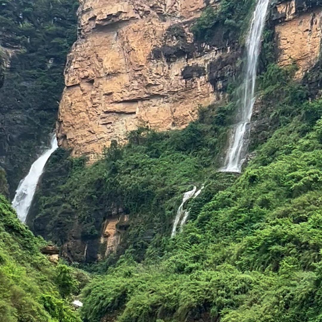 山水有相逢