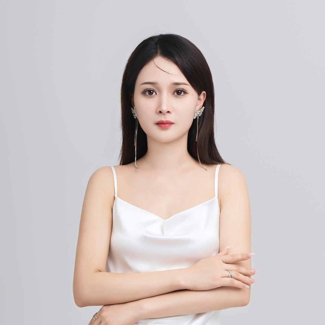 灵山云美馆眉形设计—云云