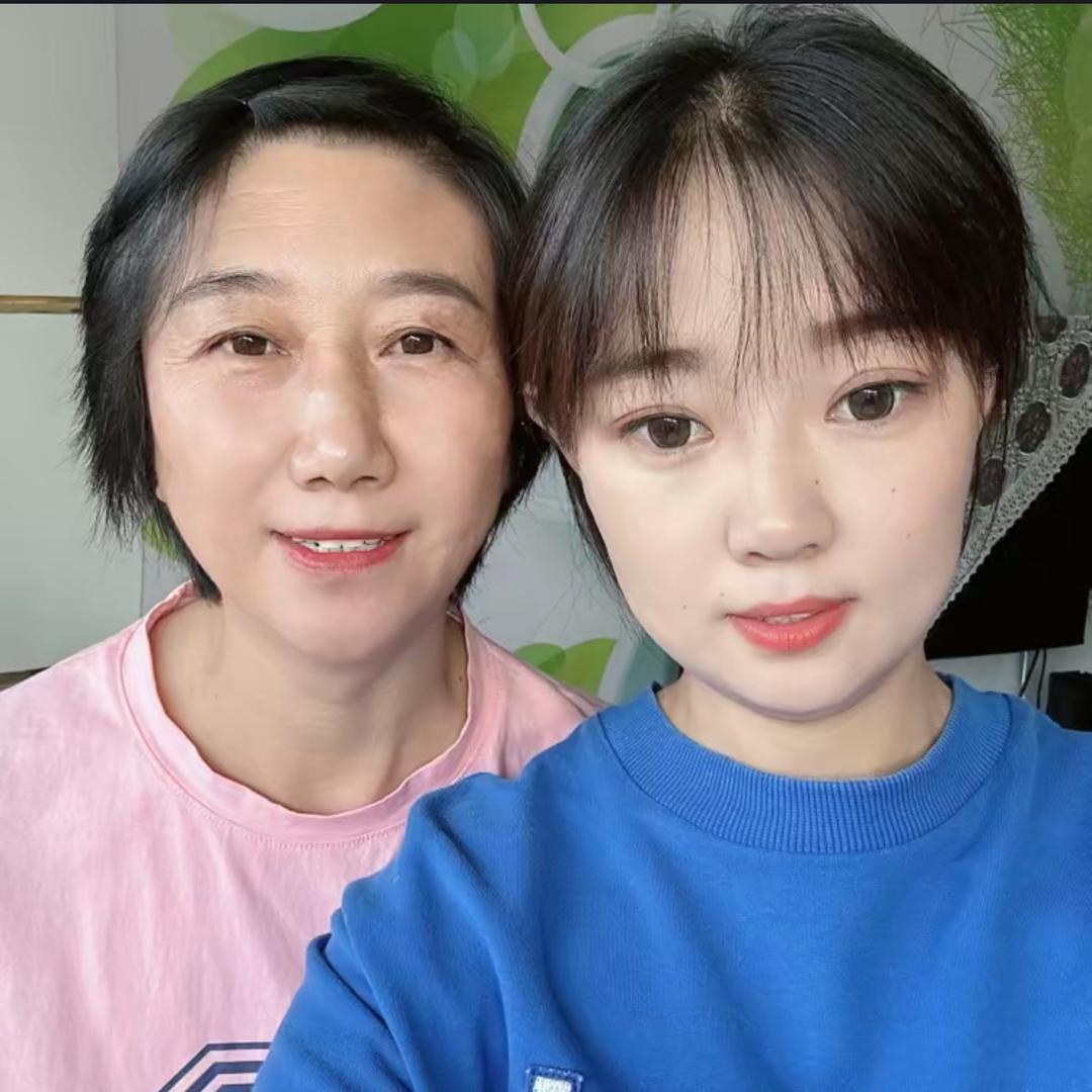 彩彩与婆婆