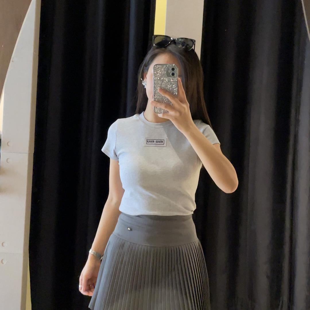 朝天门澜澜批发女装