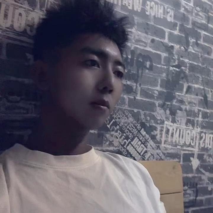 吴先生。