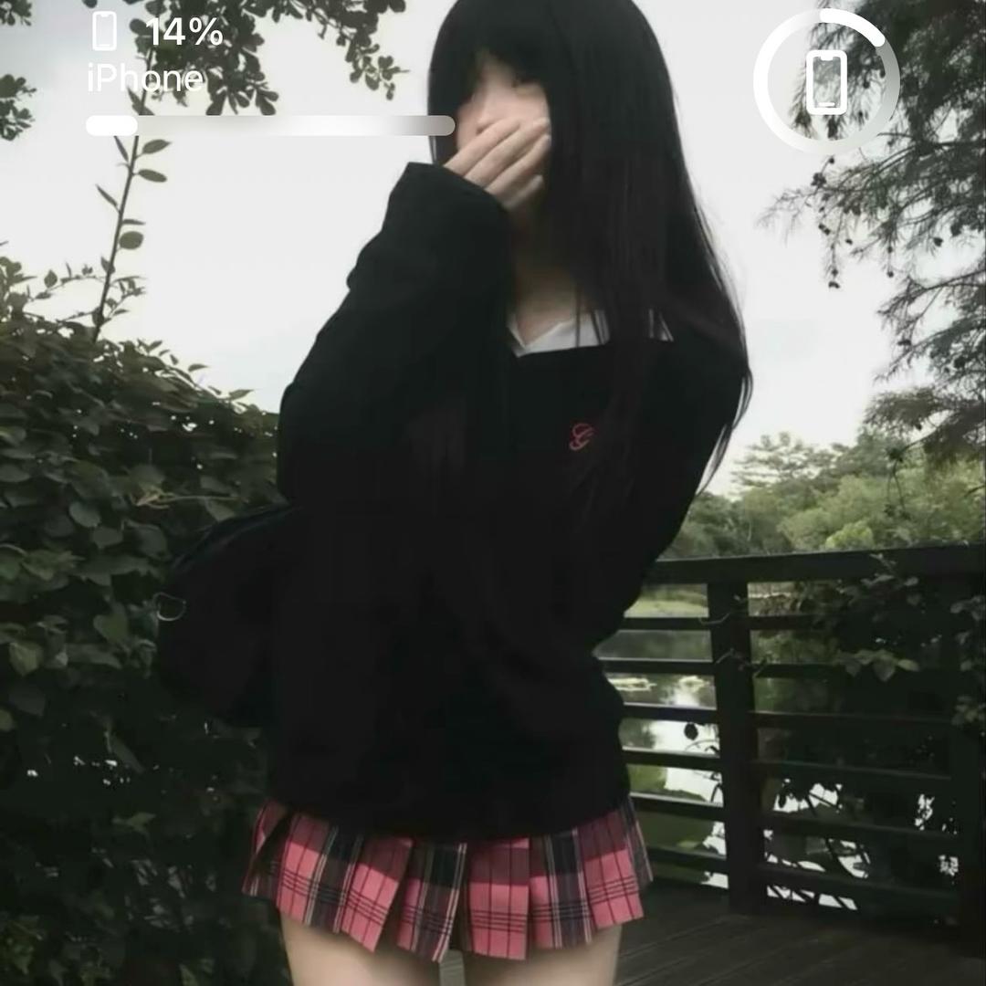 依依
