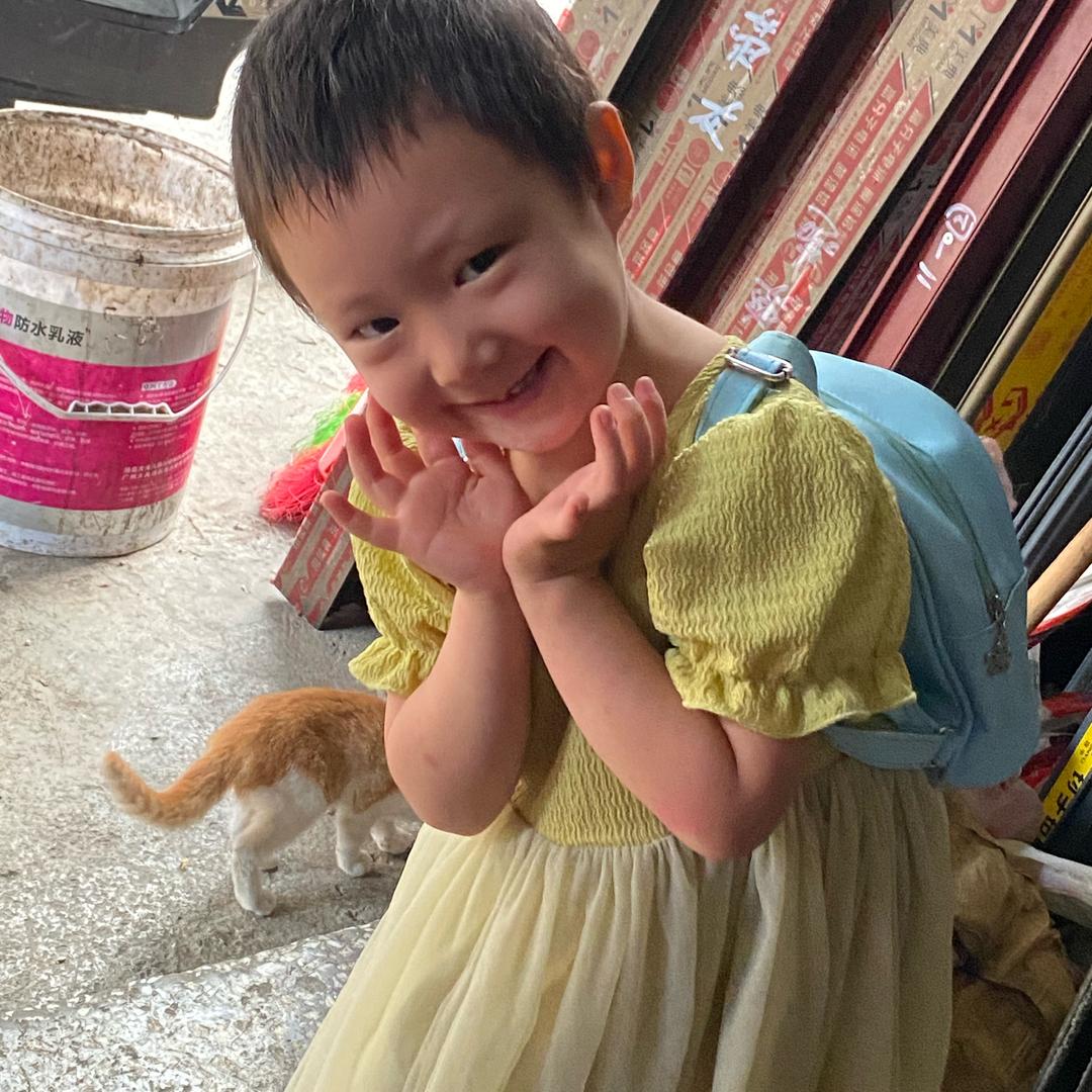 @彩⚜️钢⚜️妹