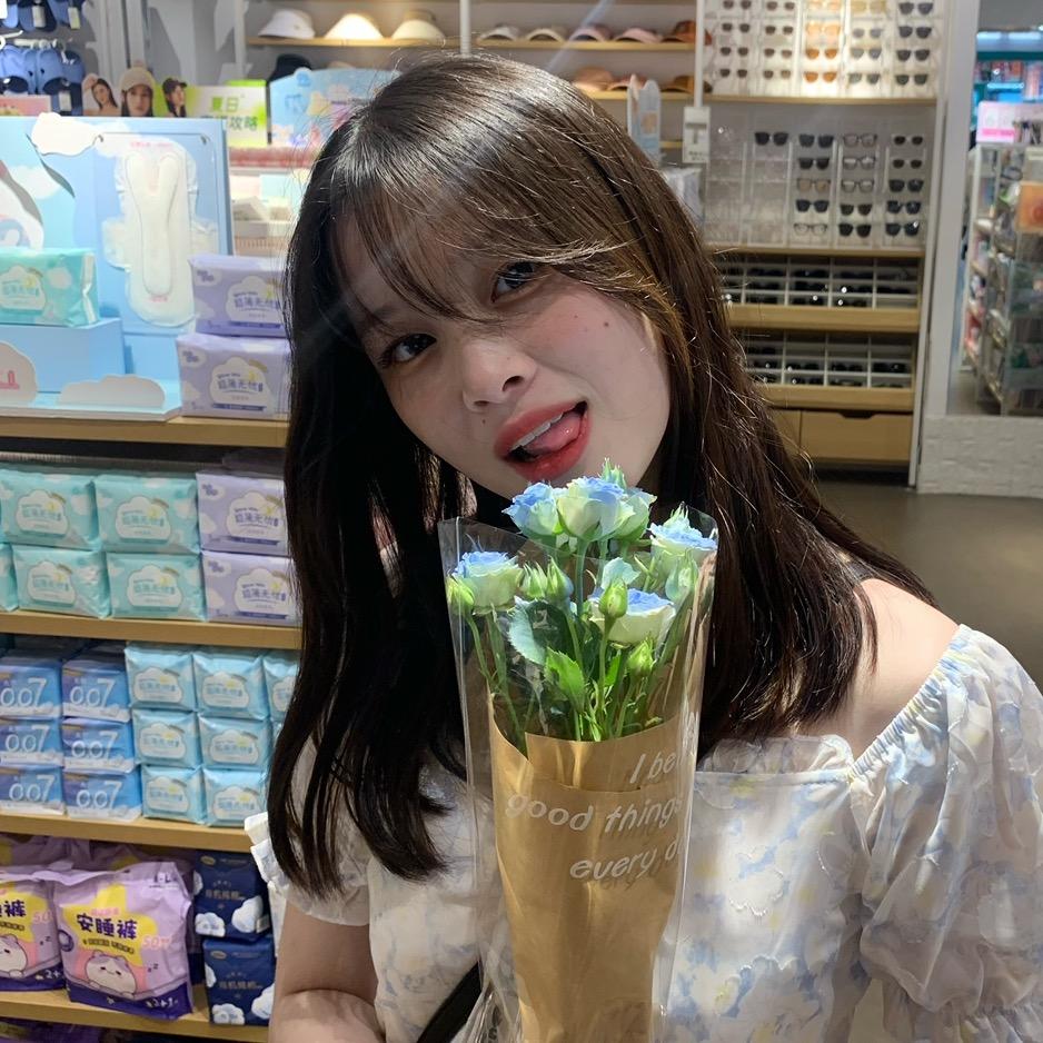 小小娜儿