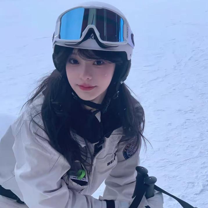 奶茶☕️爱穿搭