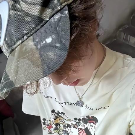 锦霓影
