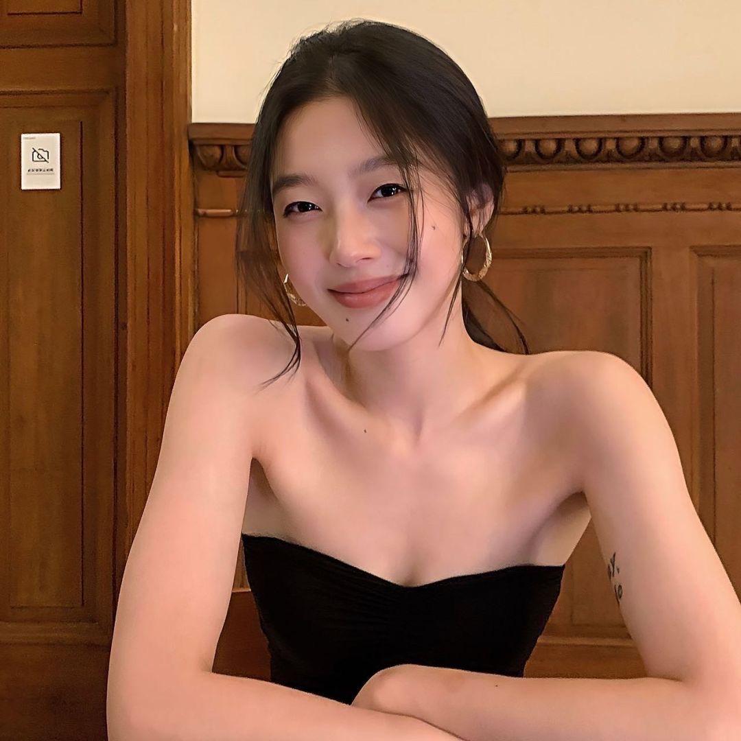 婉拒了哈