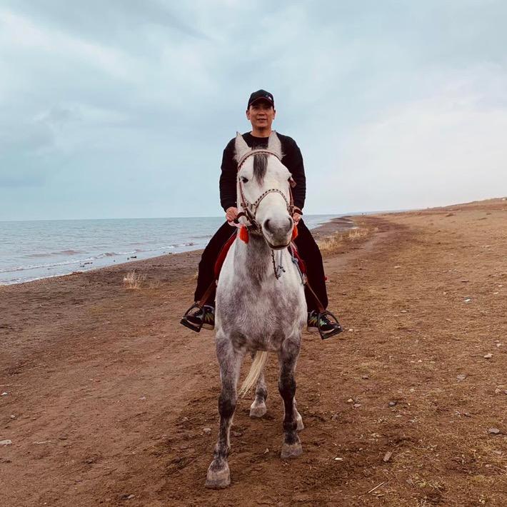 张加🐲日常旅游