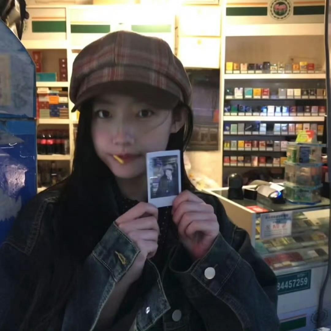 不問春山麗