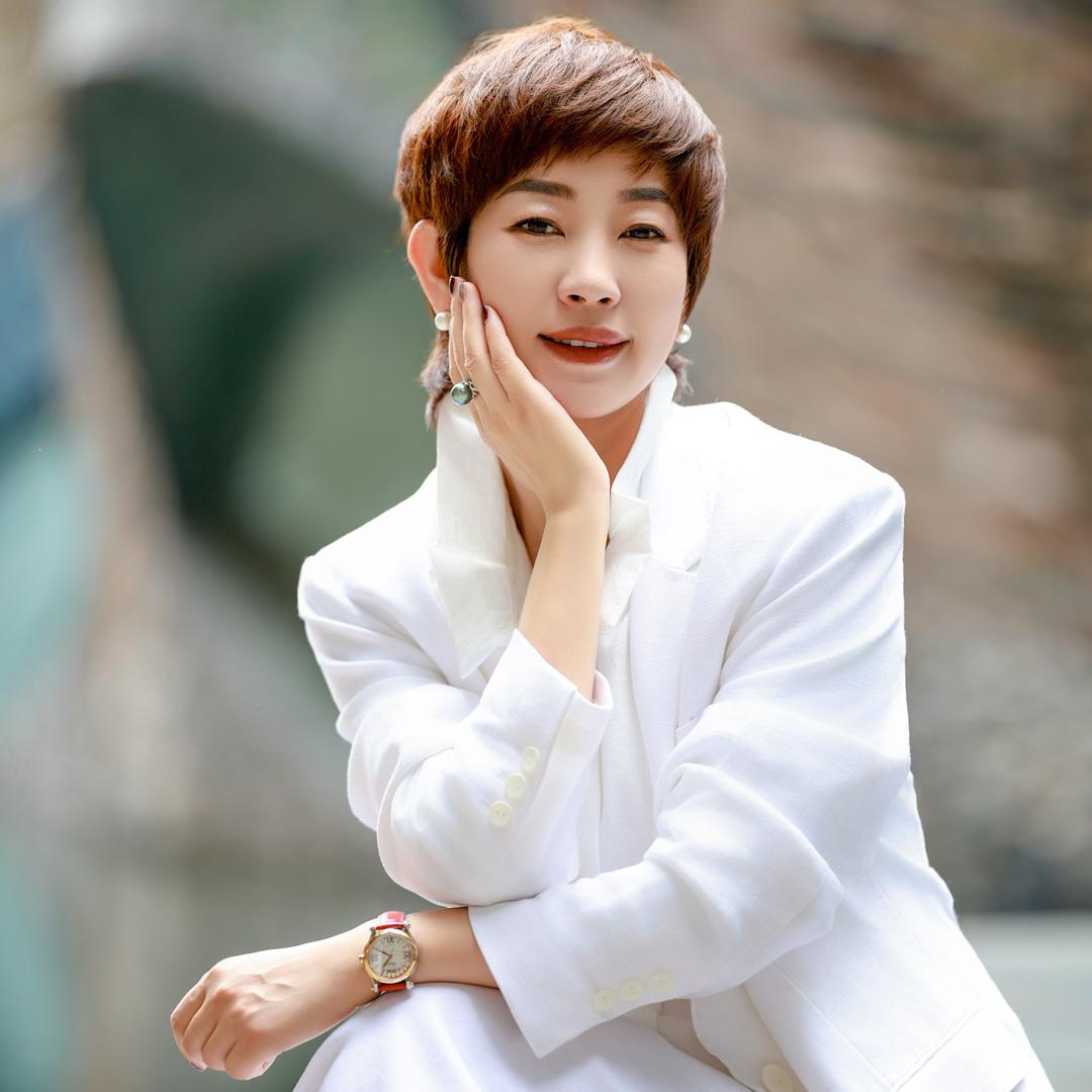 娜娜爱李渡