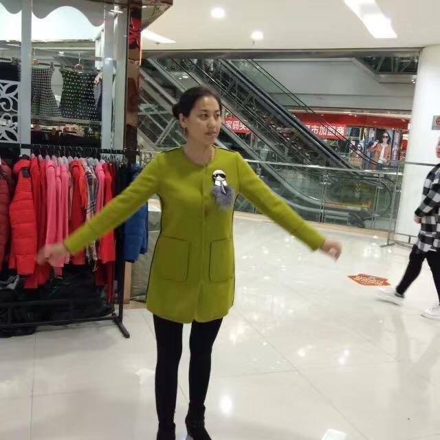 妮妮姥姥