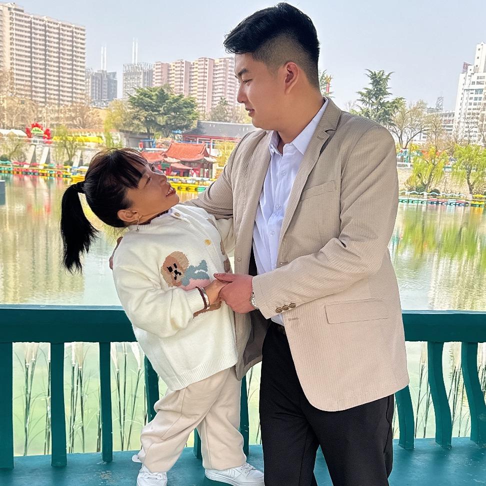 洋洋与红姐日常