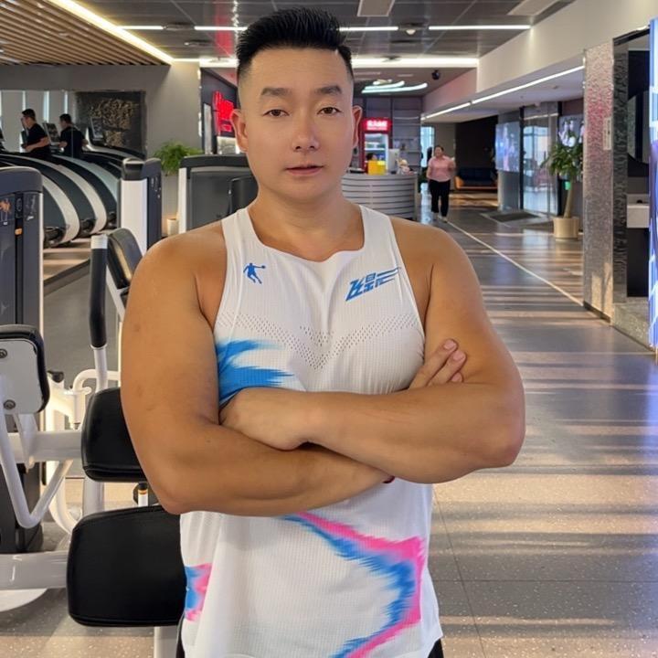 四哥爱健身🇨🇳